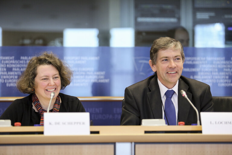 Fotografia 7: TRAN Committee hearing:  Transport and Economic Growth: Promoting job creation, Competitiveness, Innovation, and developing a modern transport infrastructure across the EU