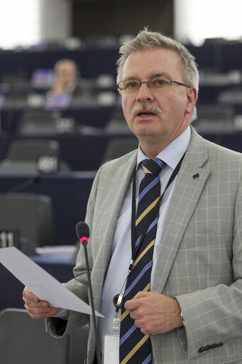 Foto 15: Plenary session week 11 2015 in Strasbourg - Murder of the Russian opposition leader Boris Nemtsov and the state of democracy in Russia  Statement by the Vice-President of the Commission/High Representative of the Union for Foreign Affairs and Security Policy