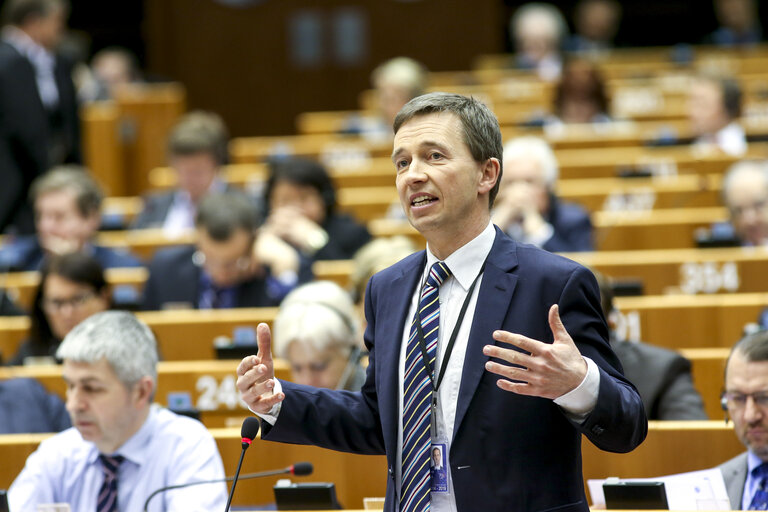 Fotografie 46: Plenary session week 13 in Brussels - European Council and Commission statements - Conclusions of the European Council  meeting - 19-20 March 2015