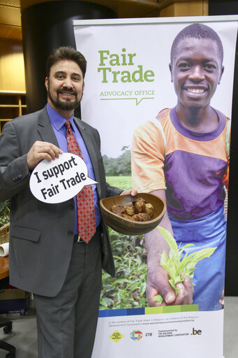 Photo 2 : Campaign for FairTrade Fortnight