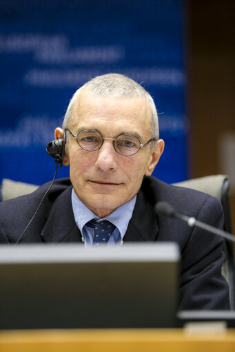 Fotografie 2: Plenary session week 13 in Brussels - European Council and Commission statements - Conclusions of the European Council meeting - 19-20 March 2015