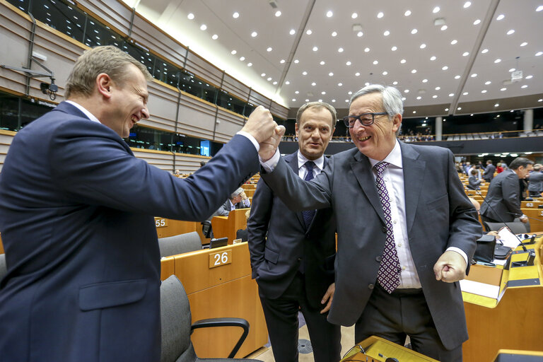 Fotografie 10: Plenary session week 13 in Brussels - European Council and Commission statements - Conclusions of the European Council  meeting - 19-20 March 2015