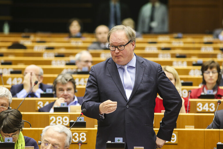 Fotografija 24: Plenary session week 13 in Brussels - Macro-financial assistance to Ukraine