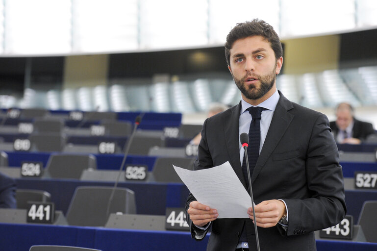 Fotó 32: Plenary session week 11 2015 in Strasbourg - European long-term investment funds