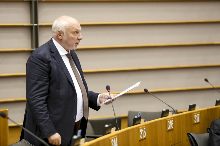 Fotografia 12: Plenary session week 13 in Brussels - European Council and Commission statements - Conclusions of the European Council meeting - 19-20 March 2015