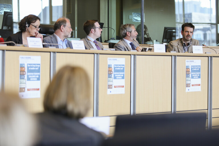Valokuva 14: TRAN Committee hearing : 'How to keep Europe at number one ?  European tourism's challenges and responses'