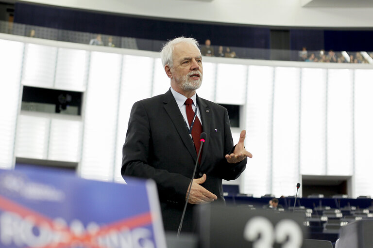 Fotografija 48: Plenary session week 11 2015 in Strasbourg - Guidelines for the 2016 budget - Section III