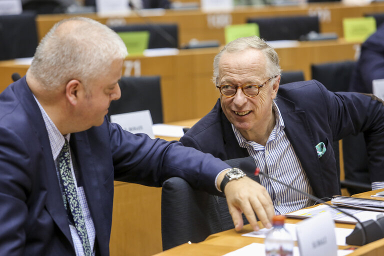 Foto 10: Public Hearing with Chair of the Supervisory Board of the ECB  EP Committee on Economic and Monetary Affairs