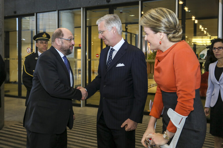 Foto 4: Visit of the Belgian Royal Couple to the EP in Brussels. EP President saying goodbye to the King and Queen of Belgium.