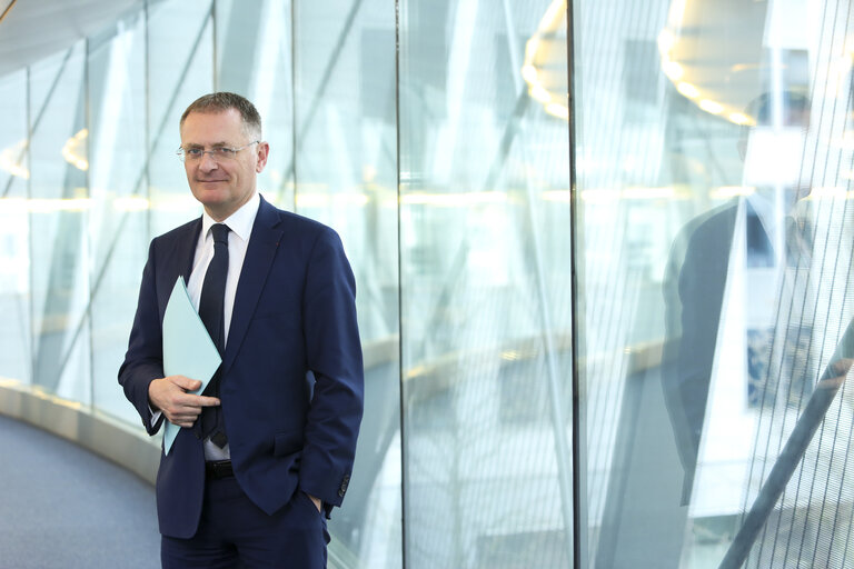 Photo 4: MEP Philippe JUVIN in the European Parliament in Brussels.