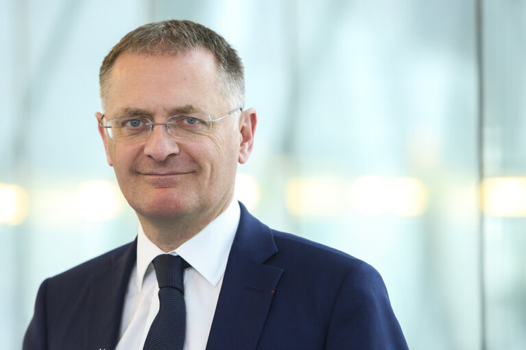 Zdjęcie 5: MEP Philippe JUVIN in the European Parliament in Brussels.