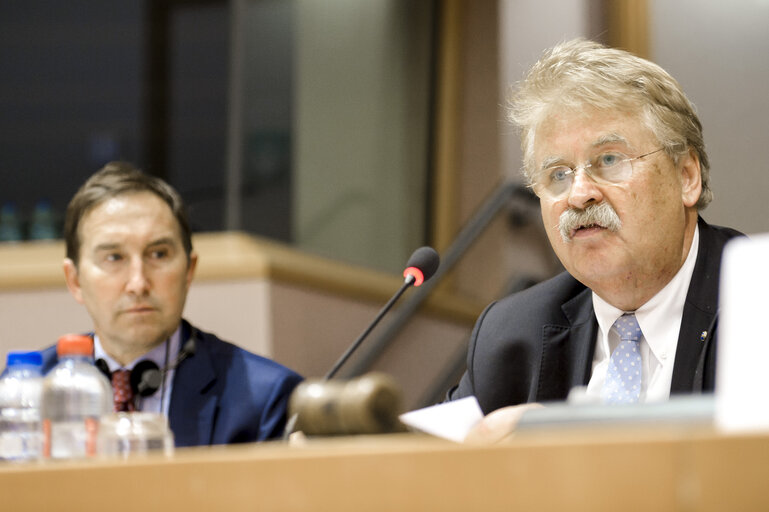 Fotografia 9: Annual Meeting of EU Ambassadors and Members of the European Parliament. ' Support to democracy in third countries: the EU's added value ' Opening debate on ' Communicating Europe in third countries '