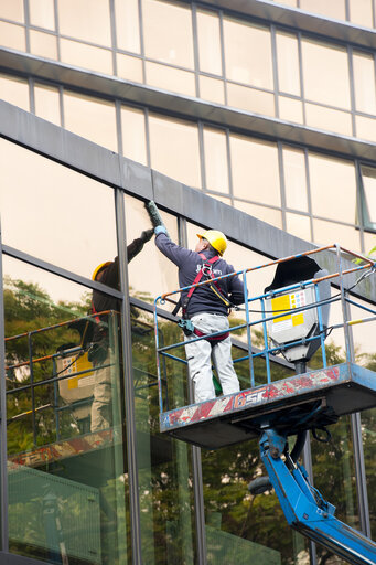 Fotografia 11: SQM building - Facade cleaning on the Square de Meeus building