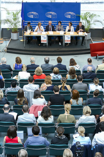 Fotogrāfija 3: EU cohesion: How can regions meet the demographic challenge?