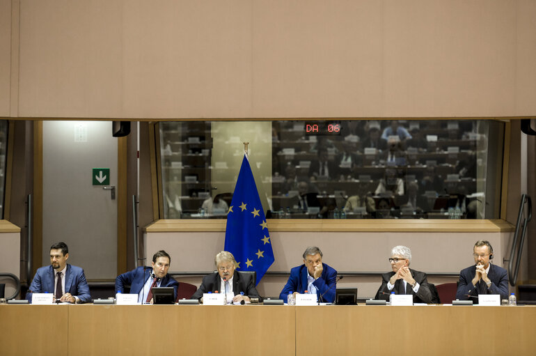 Fotogrāfija 13: Annual Meeting of EU Ambassadors and Members of the European Parliament. ' Support to democracy in third countries: the EU's added value ' Opening debate on ' Communicating Europe in third countries '