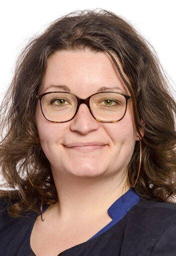 Photo 49: Mathilde ANDROUET official portrait - 9th Parliamentary term