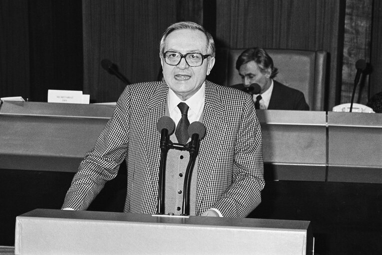 Fotogrāfija 13: Conference of Regions in Strasbourg in October 1984.