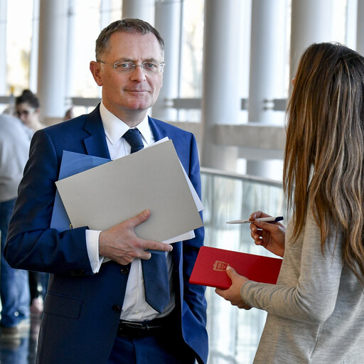 Fotografija 22: Philippe JUVIN in the European Parliament in Strasbourg