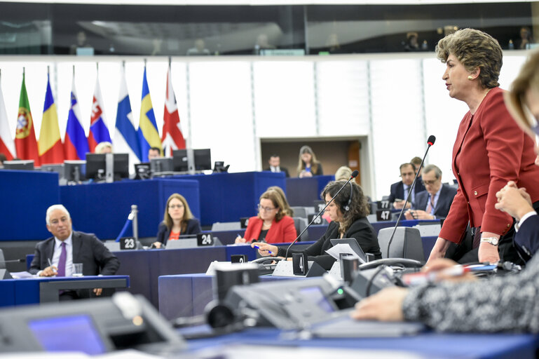 Fotografie 1: Maria Joao RODRIGUES in plenary session in Strasbourg