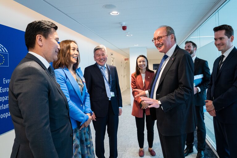 Suriet 15: Othmar KARAS meets with Tumurbaatar AYURSAIKHAN, MP, Vice Chairman of the State Great Hural (Parliament) of Mongolia