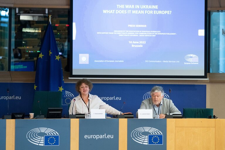 Valokuva 50: Press seminar - The War in Ukraine, What Does it Mean For Europe