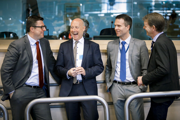 Foto 16: Roundtable discussion on the new Mobility Package. Moving towards a fairer transport sector.