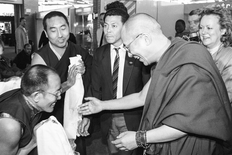 Fotografi 31: Visit of HH the Dalai Lama to the EP in Brussels in April 1990