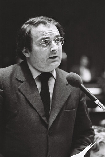 Commission Jenkins in plenary session in Luxembourg on January 1977