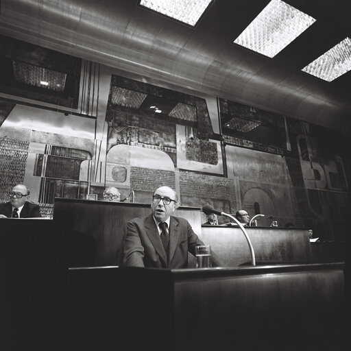 Fotografie 13: Portraits of Roy JENKINS in a Luxembourg session