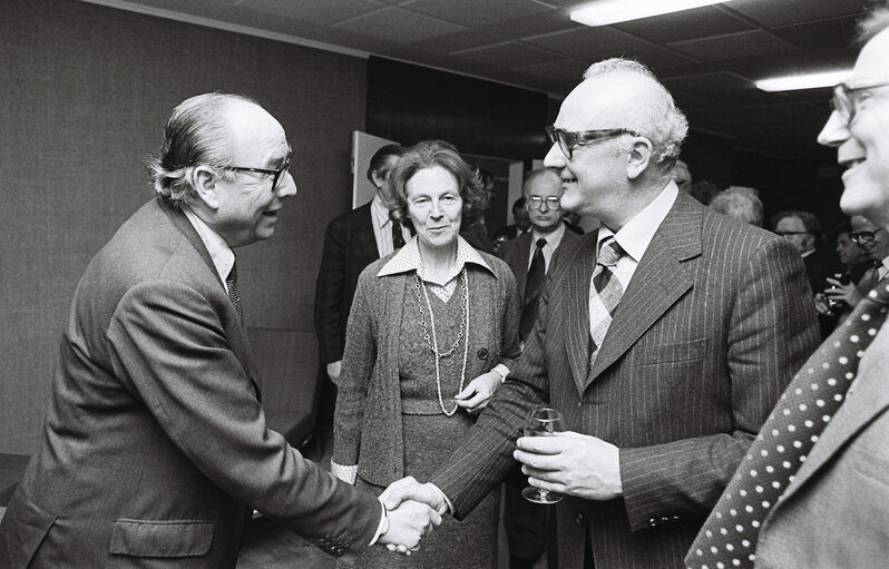 Meeting and reception after the plenary session of January 1977