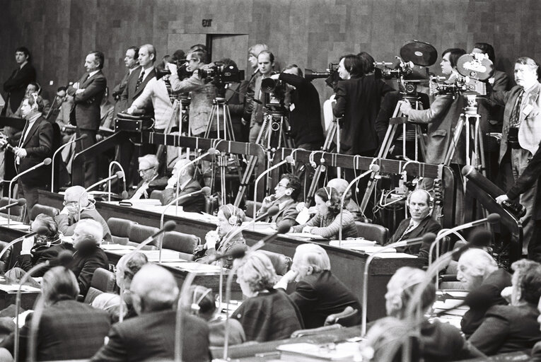 Commission Jenkins in plenary session in Luxembourg on January 1977