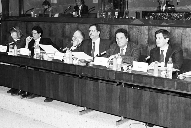 Fotagrafa 3: EP President meets with the socialist group at the European Parliament in Brussels