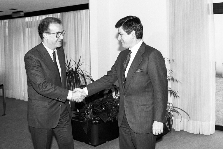 Fotografija 2: Enrique BARON CRESPO - EP President meets with Jorge SAMPAIO, Secretary General of the Socialist Party at the European Parliament in Strasbourg