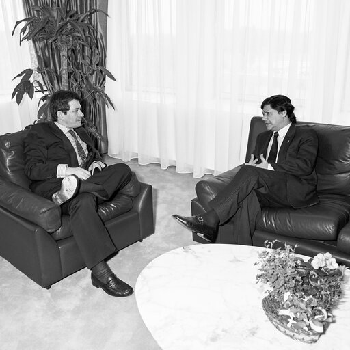 Billede 2: Enrique BARON CRESPO - EP President meets with Euclides ACEVEDO, President of the Revolutionary Febrerista Party from Paraguay at the European Parliament in Strasbourg