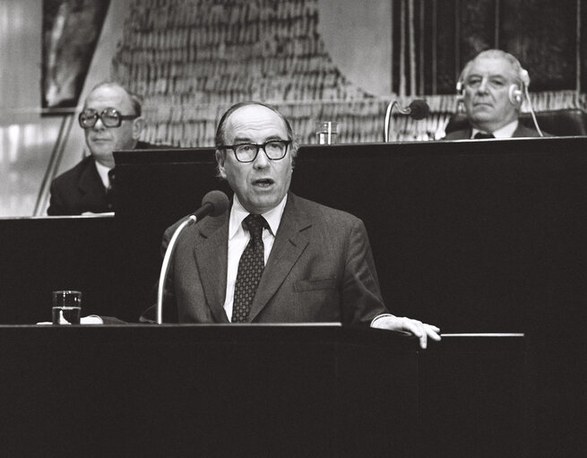 Fotografie 12: Portraits of Roy JENKINS in a Luxembourg session