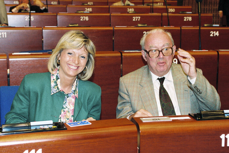 Foto 1: Anne ANDRE and Jean DEFRAIGNE in Plenary Session in Strasbourg - june 1992