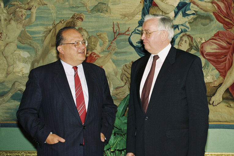 Fotografie 11: The Prime Minister of Belgium welcomes the President of the EP, at the Egmont Palace