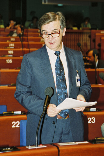 Garel JONES, British Minister for Europe during a plenary session in Strasbourg on July 8, 1992.