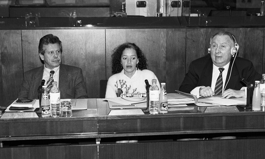 Meeting in October 1992