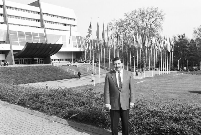 Fotografie 9: MEP Claude DESAMA at the European Parliament in Strasbourg