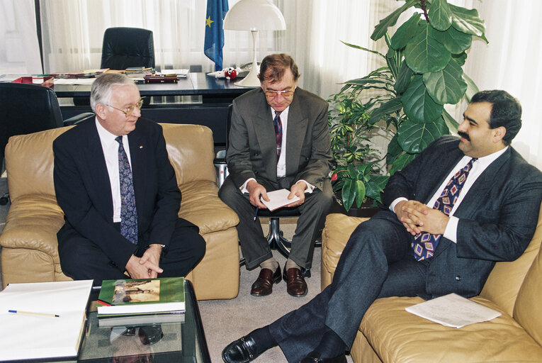 Photo 5: EP President meets with the Armenian Minister for Foreign Affiars