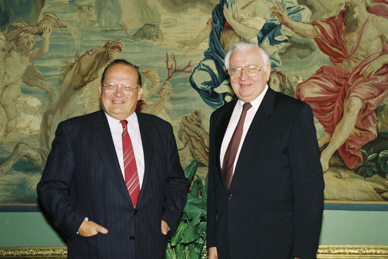 Fotografie 10: The Prime Minister of Belgium welcomes the President of the EP, at the Egmont Palace