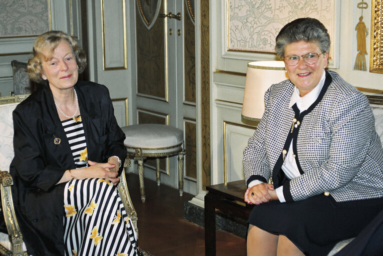 Fotografie 7: The Prime Minister of Belgium welcomes the President of the EP, at the Egmont Palace