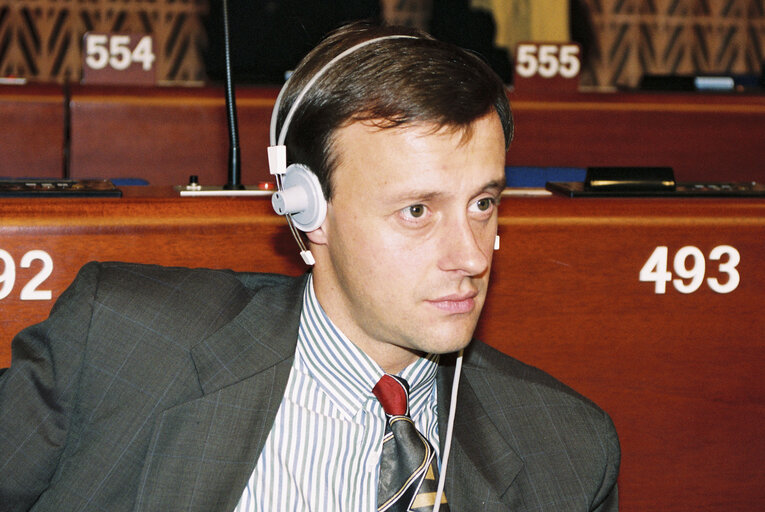 Foto 11: Friedrich MERZ in plenary session in Strasbourg - June 1992