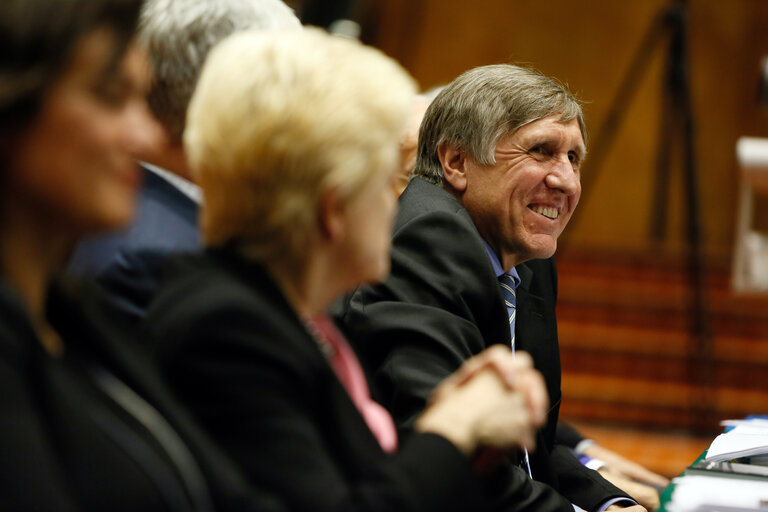 Photo 12 : Roundtable on First hemicycle of the European Parliament in Luxembourg