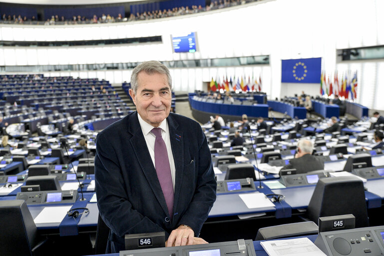 Fotografija 2: Jean Paul DENANOT in the European Parliament in Strasbourg