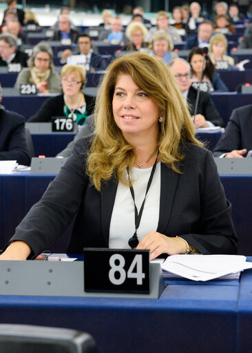 Fotogrāfija 1: Iliana IOTOVA in plenary session week 50 2016 in Strasbourg