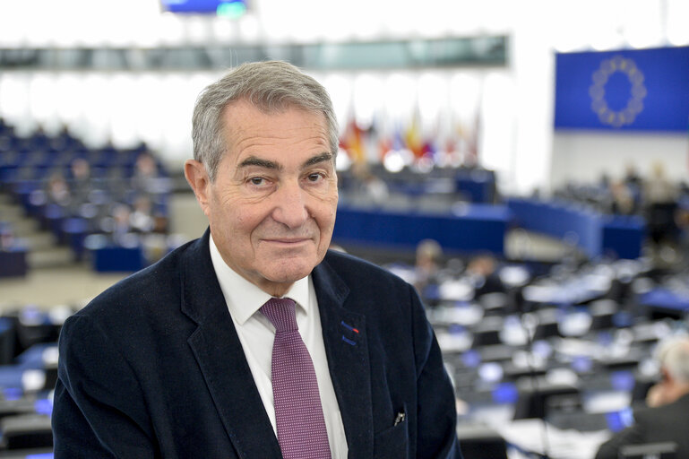 Fotografija 3: Jean Paul DENANOT in the European Parliament in Strasbourg