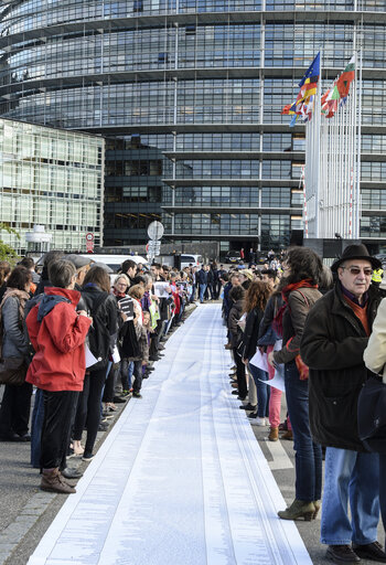 Fotografia 7: ' Migrants Lives Matter ' Demonstration in solidarity with the migrants crossing Mediterranean sea