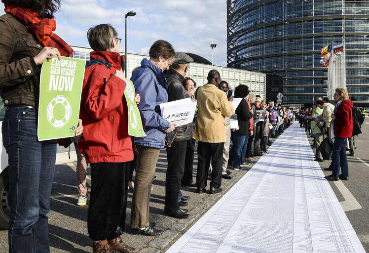 Fotografia 10: ' Migrants Lives Matter ' Demonstration in solidarity with the migrants crossing Mediterranean sea